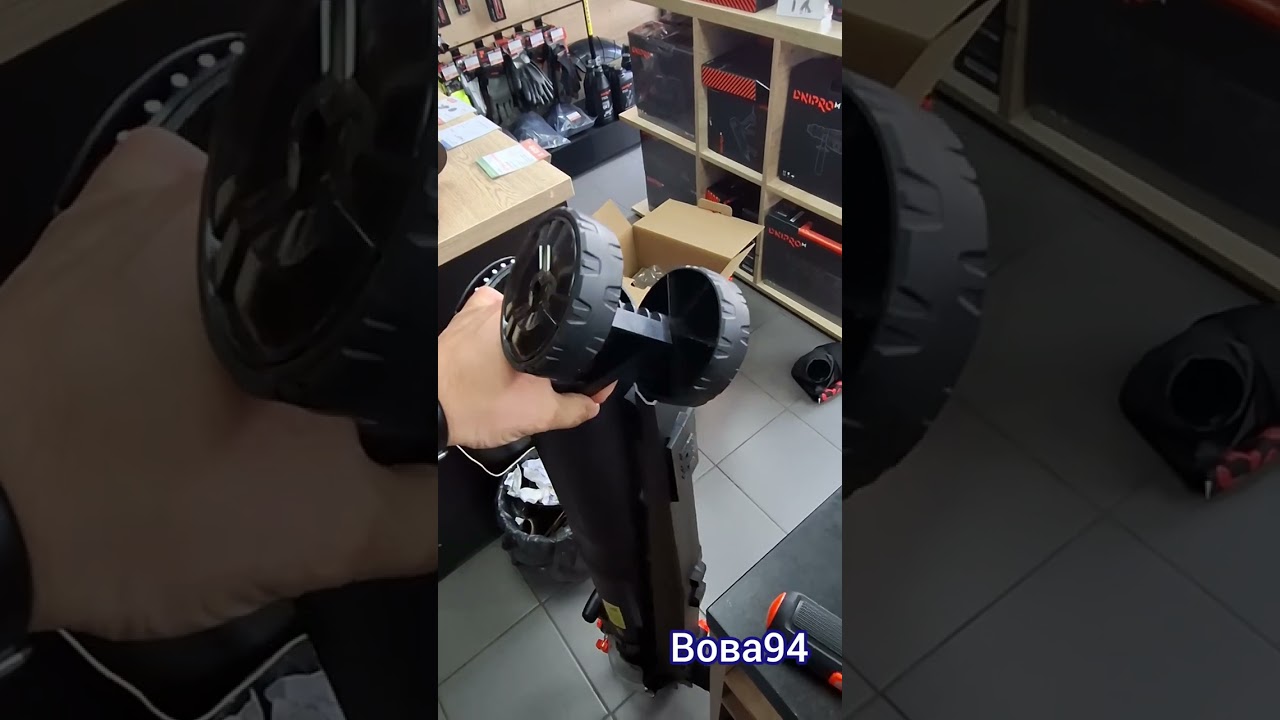 Розпаковка Акумуляторний Садовий Пилосос
