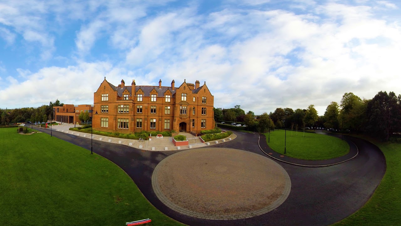 Virtual 360 Campus Tour of Queen’s | Queen's University Belfast