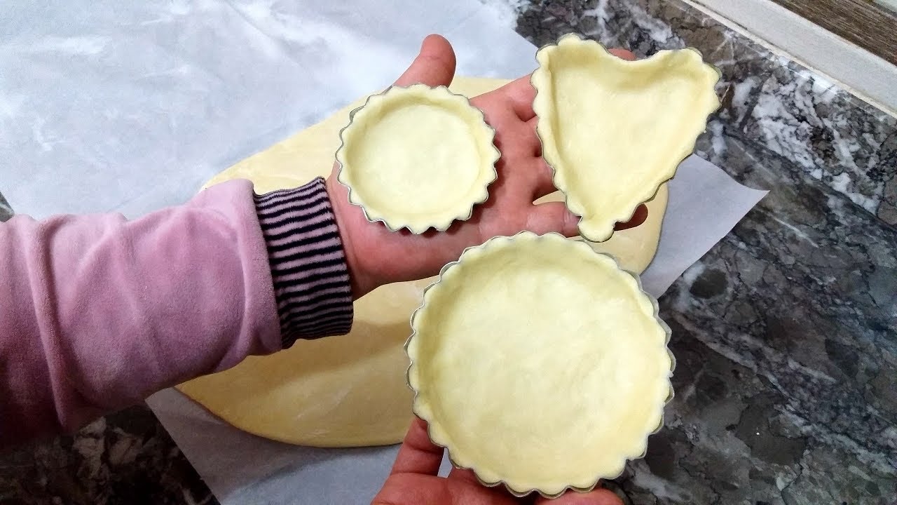 عجين رائع لتحضير جميع انواع المملحات والكيش مع طريقة الاحتفاظ به مدة طويلة