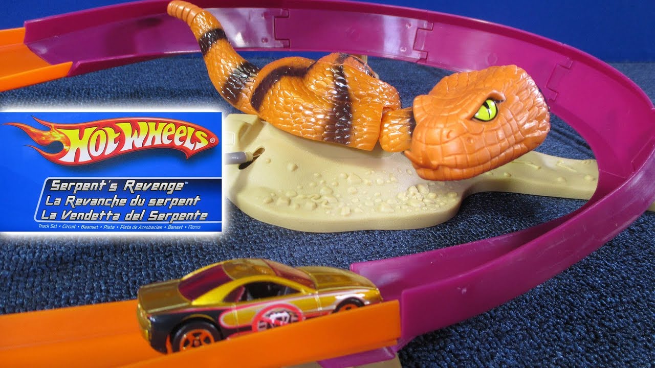 Обзор набора для трека Hot Wheels Serpent's Revenge. Авторские права 2005 г.