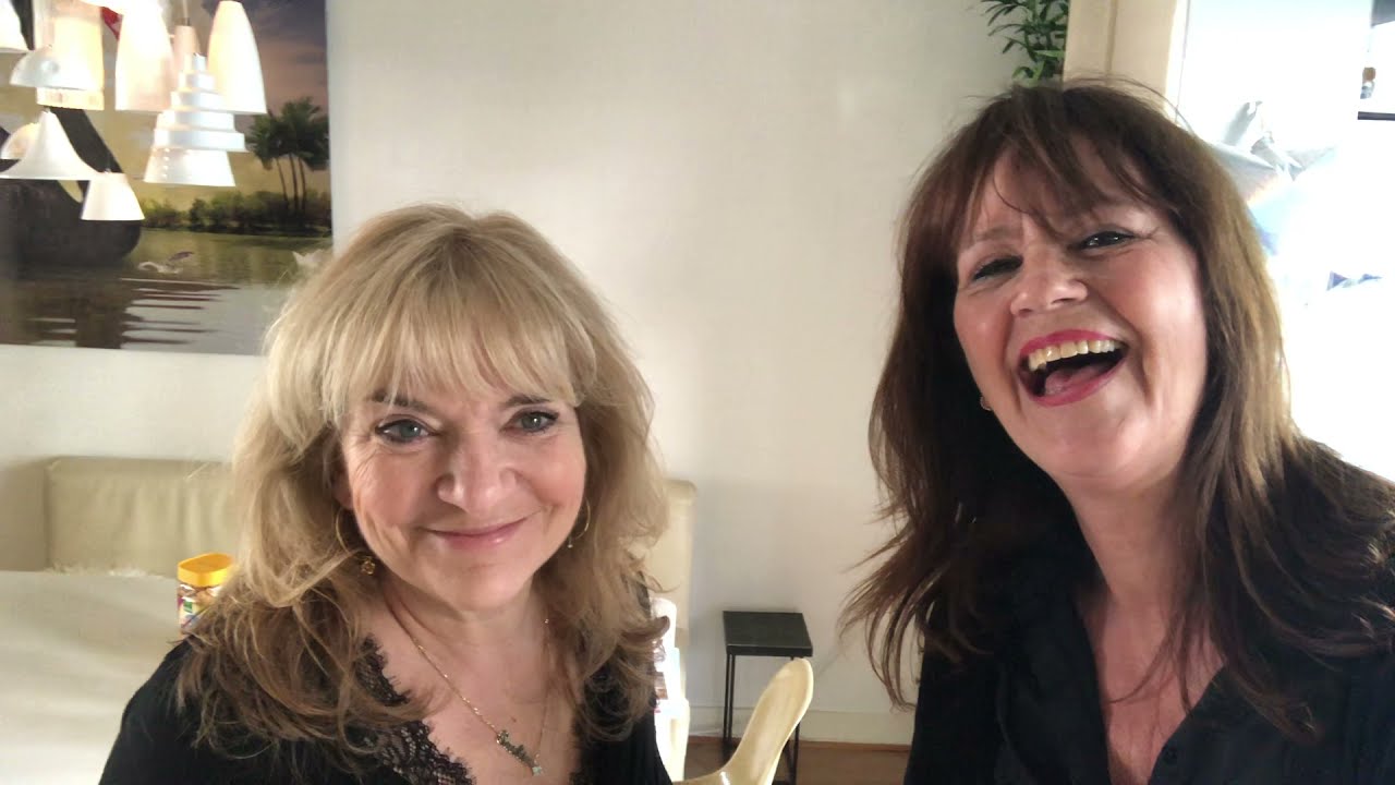 Saskia en Paulette in de koffiehoek - Dinsdag 30 maart 2021