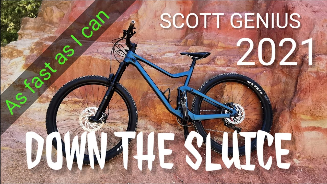 Riding the new Scott Genius down the 'Sluice' at full speed