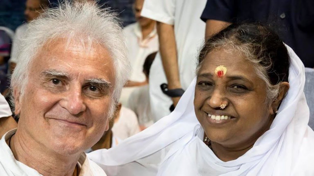 Pierre Lunel : ''' aimer, servir et aimer avec Amma