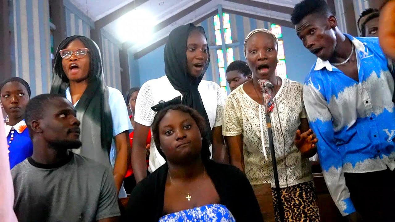 'The Sanctus' Rendered in Yoruba by the NFCS Choir, Univerity of Nigeria, Nsukka