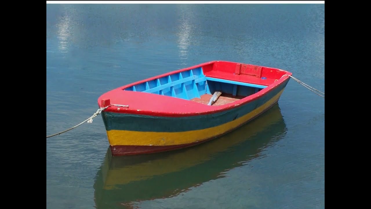 LA BARQUE interprétation orgue ( Anna), guitare ( Patrice), trompette ( Eric) et Chorale St Cécile.