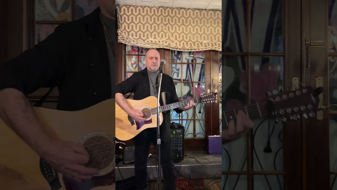 Silent Night -  Singer/Songwriter ronny kornfeld - Austin Ale House - Kew Gardens, New York