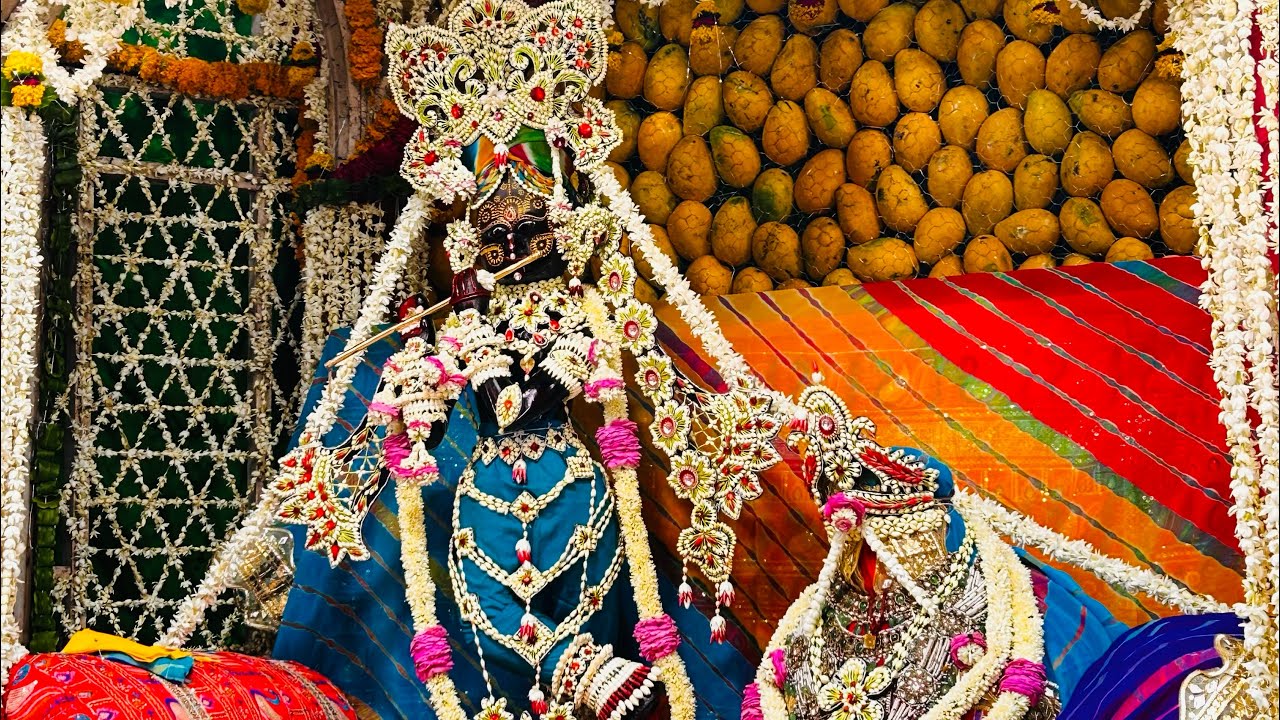 Shri radhavallabh ji ke phul bangla live darshan
