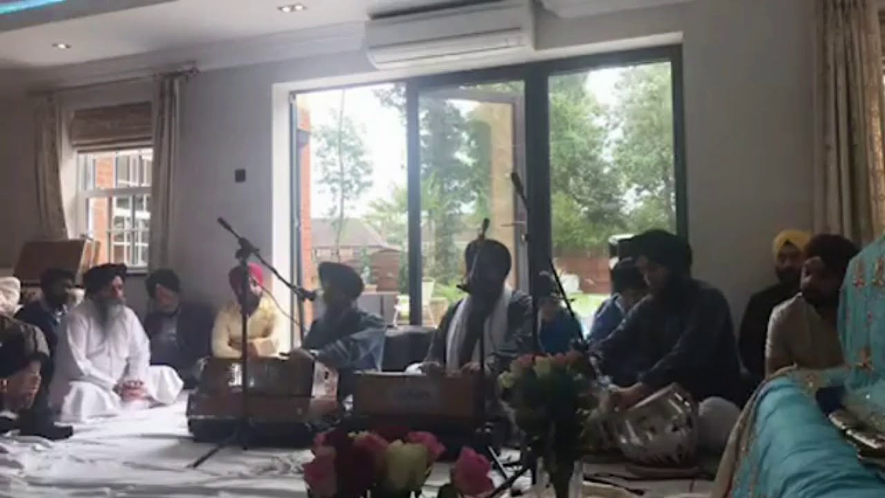Ganeev Teri Sifat Sache Patshah - Bhai Satvinder Singh Ji & Harvinder Singh Ji Delhi Wale
