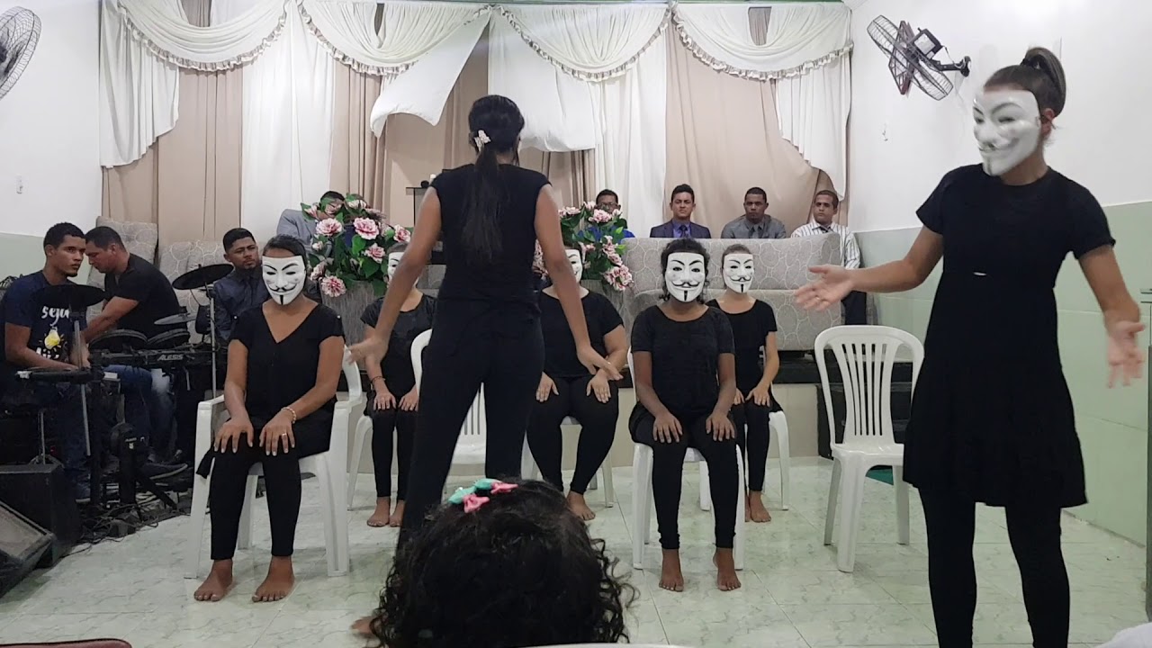 Coreografia Bonecos de Plásticos