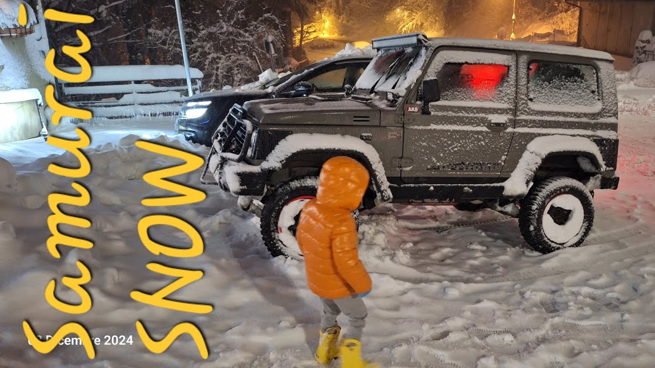 Salita innevate No antineve no catene #snow #samurai #offroad