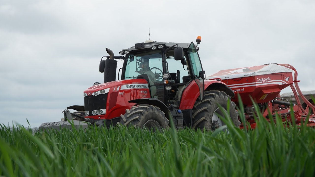 Siew Pasowy Kukurydzy Czajkowskim Stk 300 | Nowy Nabytek 2021 | Massey w trudnym terenie |