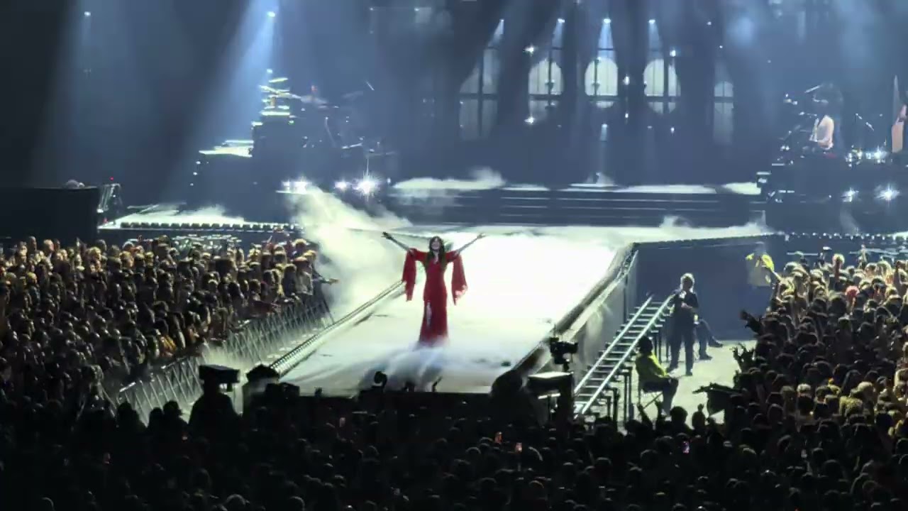 Florence + the Machine, Sympathy Magic , live from the O2 London 
