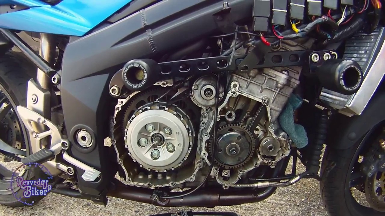 Clutch Plates Replacement on a Sprint ST 1050