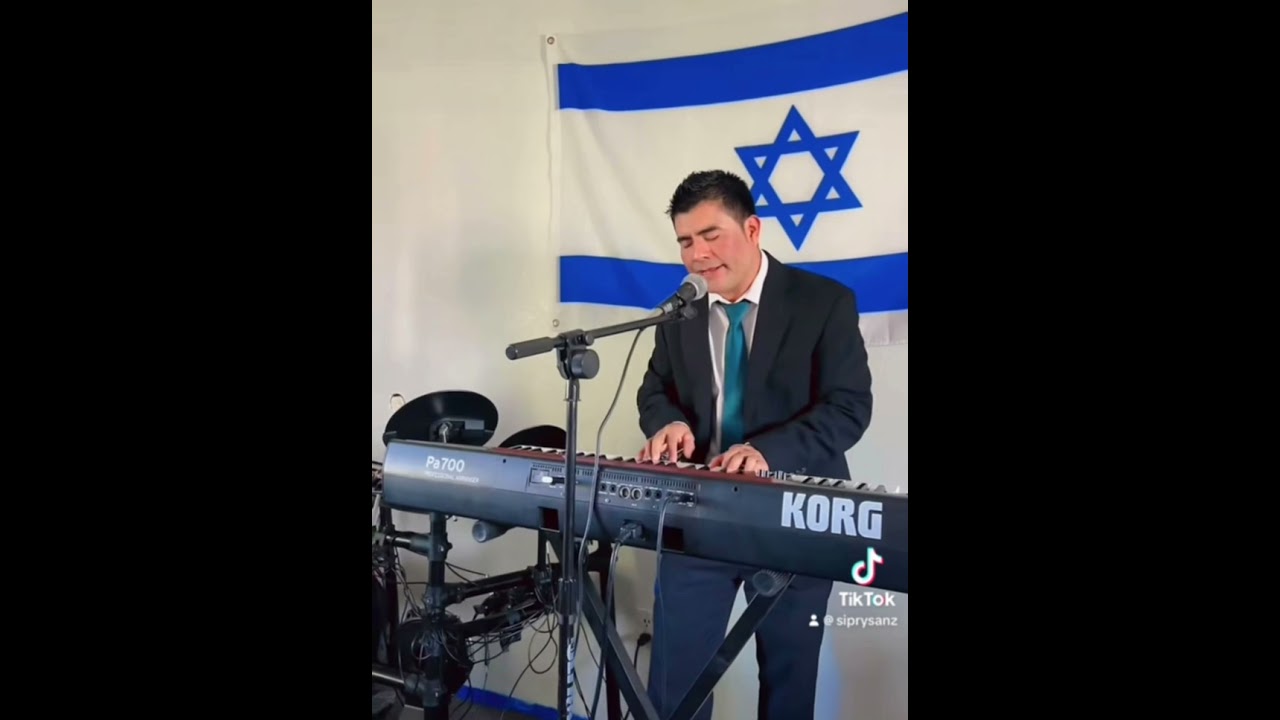 Sipry Sanz Con Su Único Estilo En Triqui
