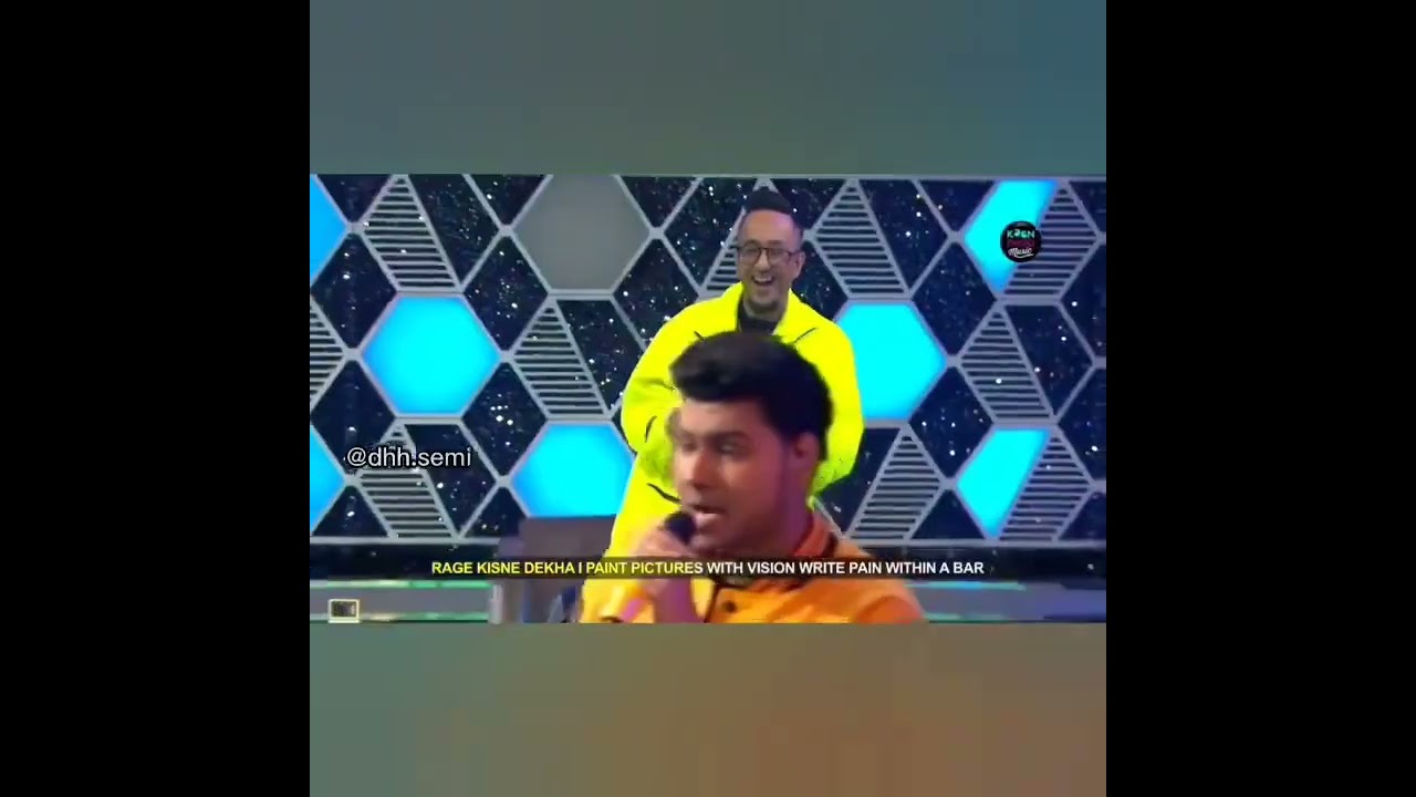 GAUSH VS DEE MC #gaush #deemc #mtvhustle #dhhs #desihiphop #dhhmemes #dhhedits #uday #rap #indianrap