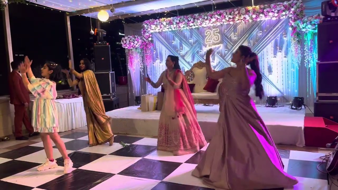 Gallan Gudiya | ￼Daughter and mom dance performance