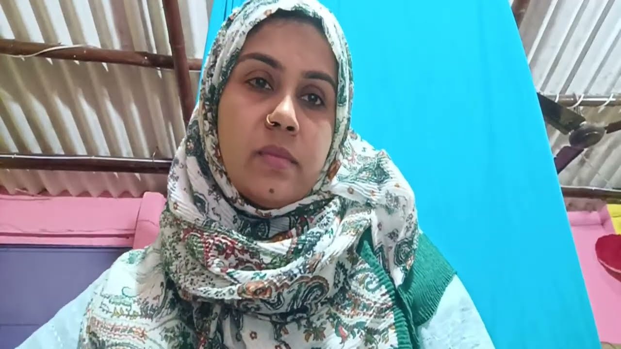Talat yasmin is live