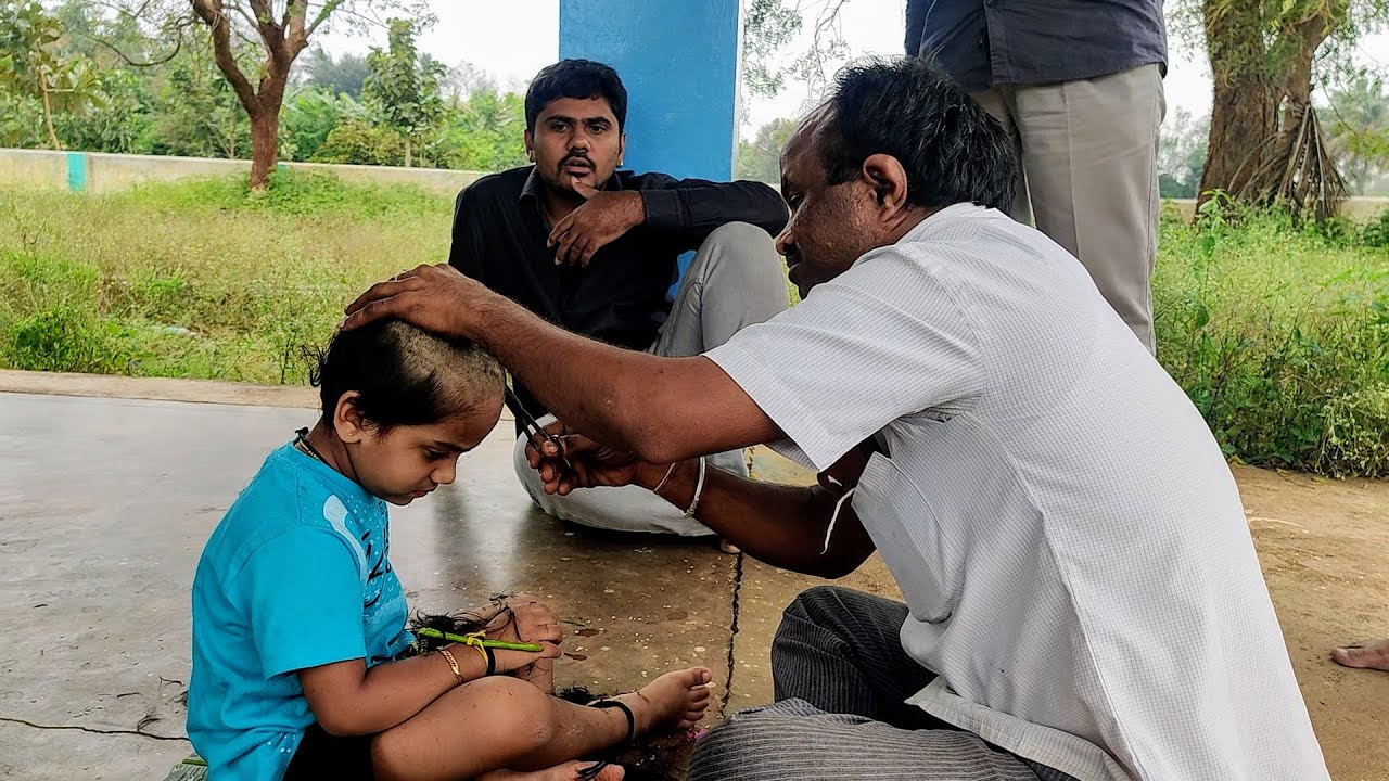 ಡಿ ಬಾಸ್ ತರ ಹೇರ್ ಕಟ್ ಬೇಕಂತೆ ನನ್ ಮಗನಿಗೆ💇🏻 | ADVAIT'S VISIT TO OUR ಮನೆದೇವರು NEAR SHIMOGA😁