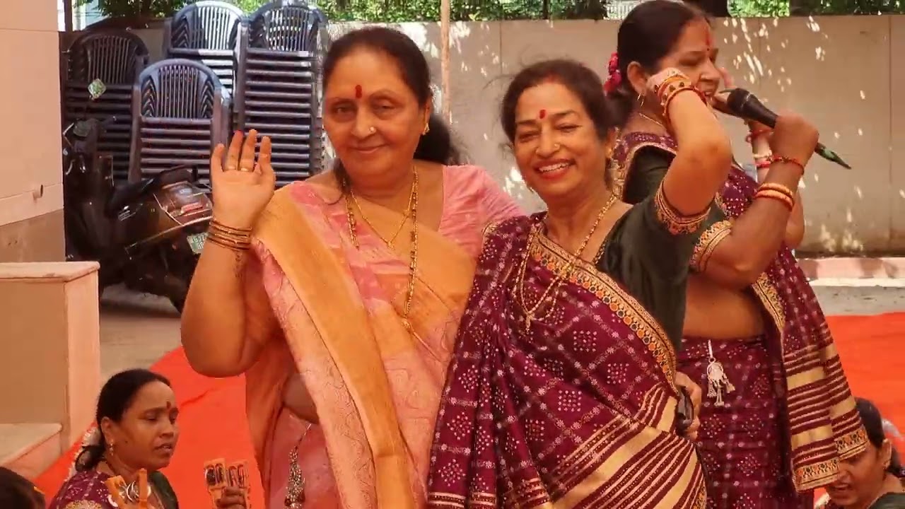 (લખેલું છે)🌺તારા આંગણામાં ખેલે ભગવાન નંદરાણી🌺
