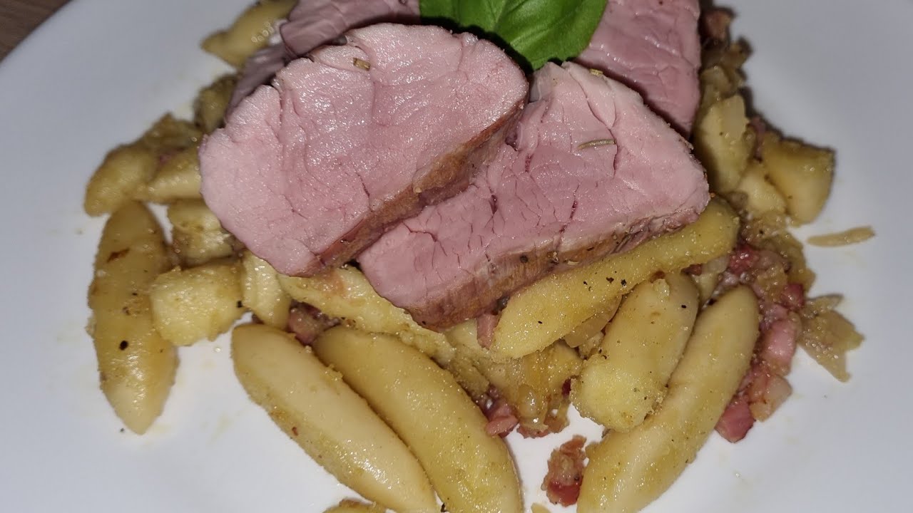 Schupfnudeln mit Schweinefilet ummantelt in Rosmarin