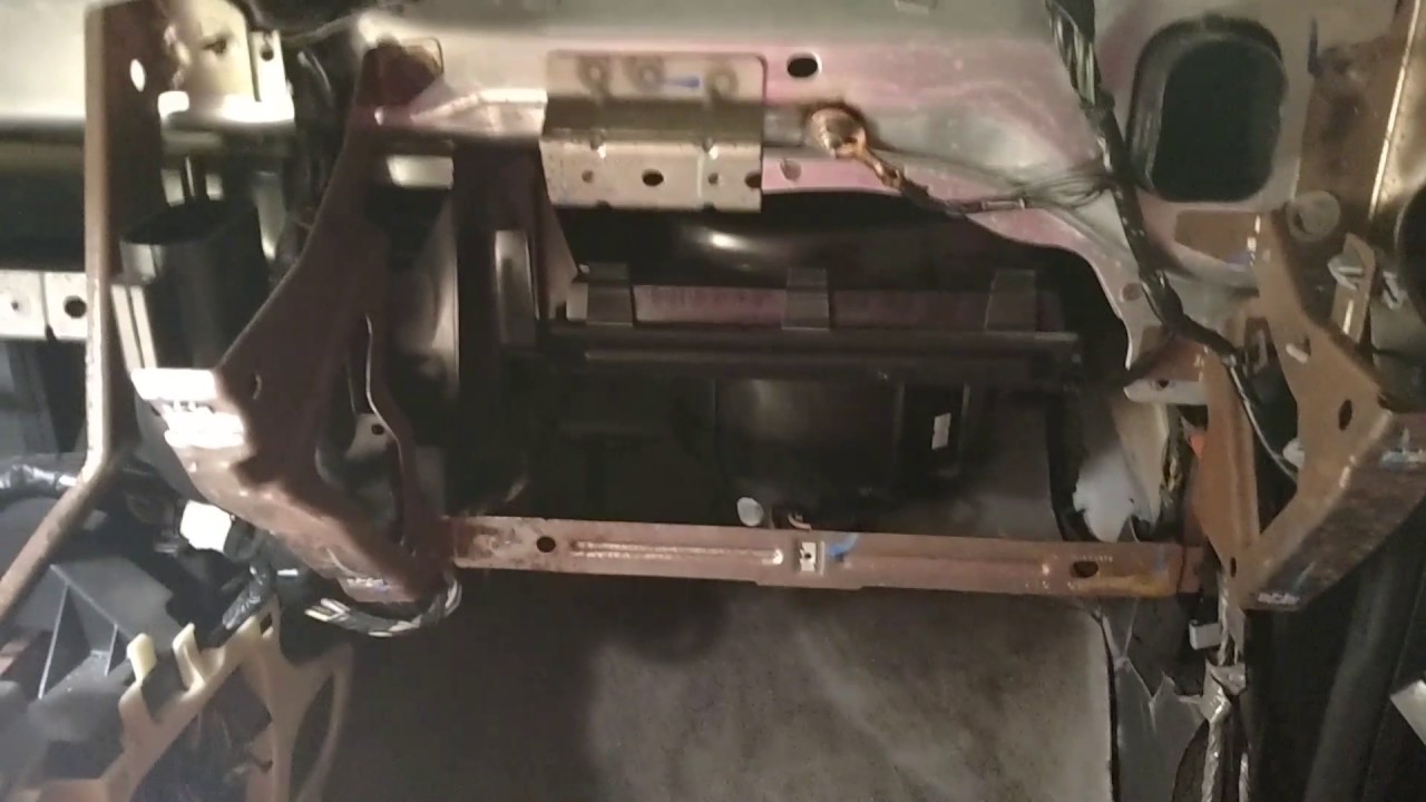 Quick  07 Chevy Cobalt door blend actuator replacement in 5 min or less