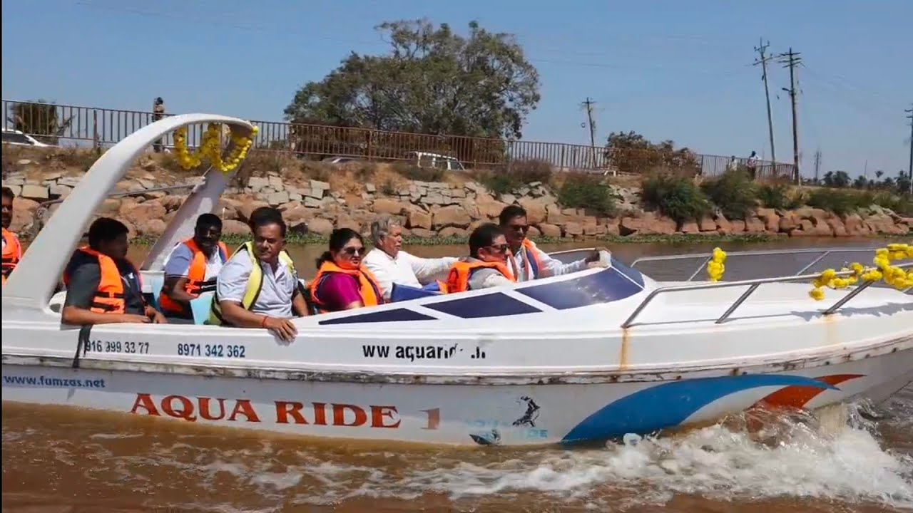 ಕಮಲಾಪುರ ಕೆರೆಯಲ್ಲಿ ಬೋಟೀಂಗ್. Boating near kamalapura kere Hampi Utsav 2026.