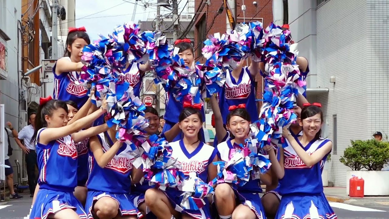 水戸商業高校 チア・ダンス部 1/3