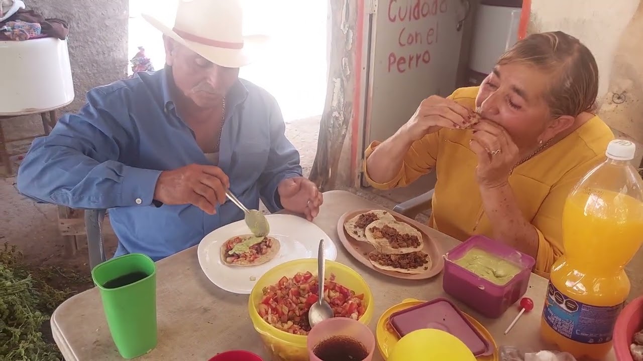 Carne asada  y tacos de chicharron