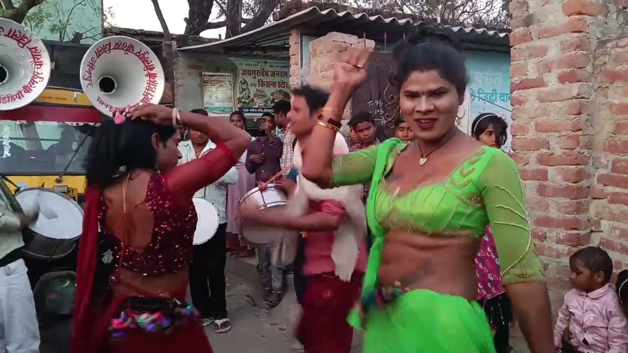 रंजन किन्नर ने बैंड पार्टी में जबरदस्त डांस किया @ranjanayadavjaunpuriya 