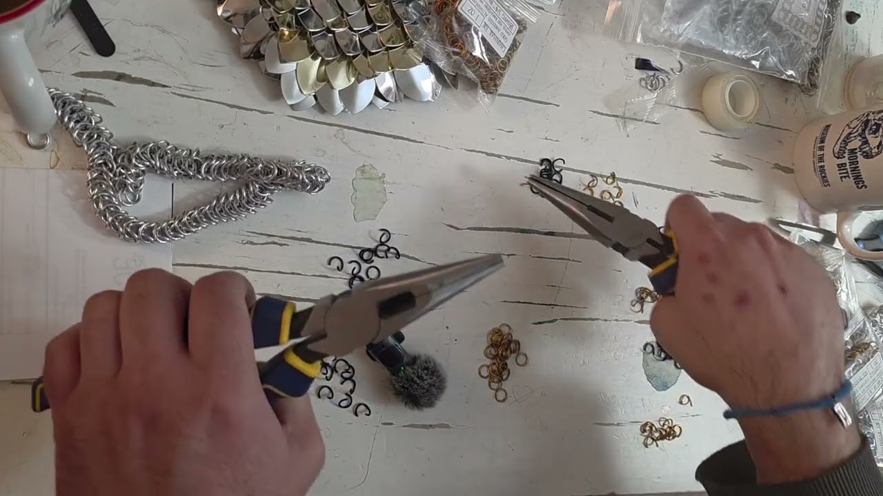 Relaxing chainmail link opening asmr