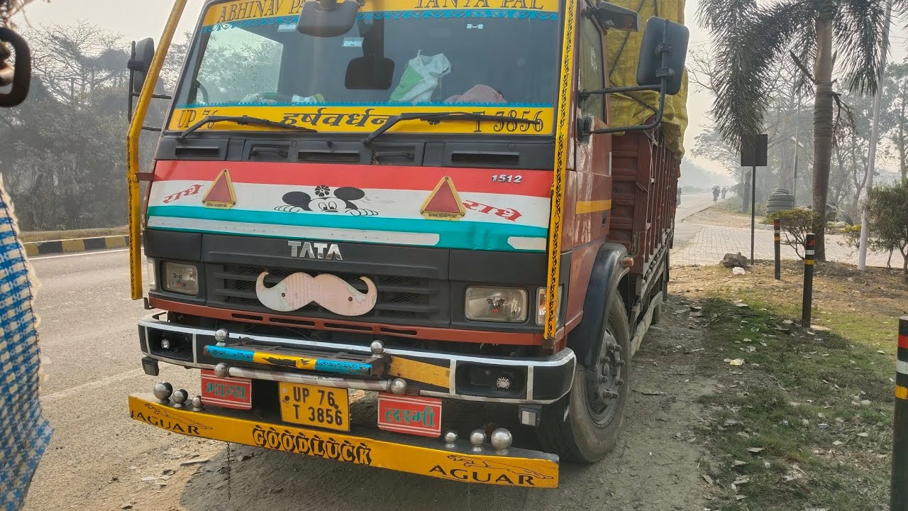 ये देखो आज मेरे साथ बहुत बुरा हो गया है #truckdriverlife @subodh-pal-G 