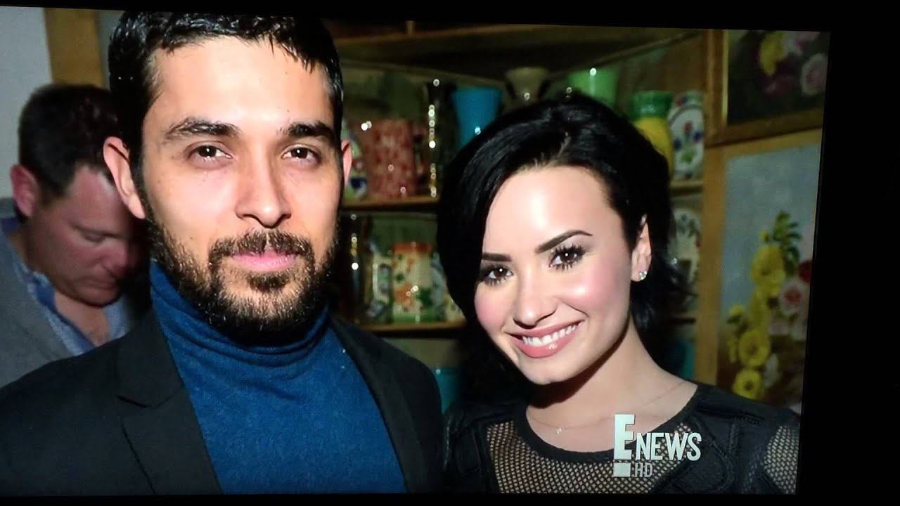 Demi Lovato on E!news 3.03.15