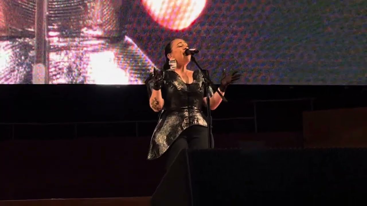 Carla Morrison “ Devuélvete” live at Millennium Park.