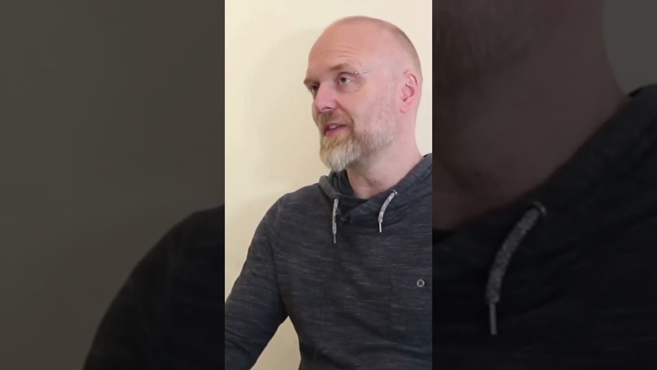 Not signing it? 😱 #SevenCities #Solarstone #Shorts