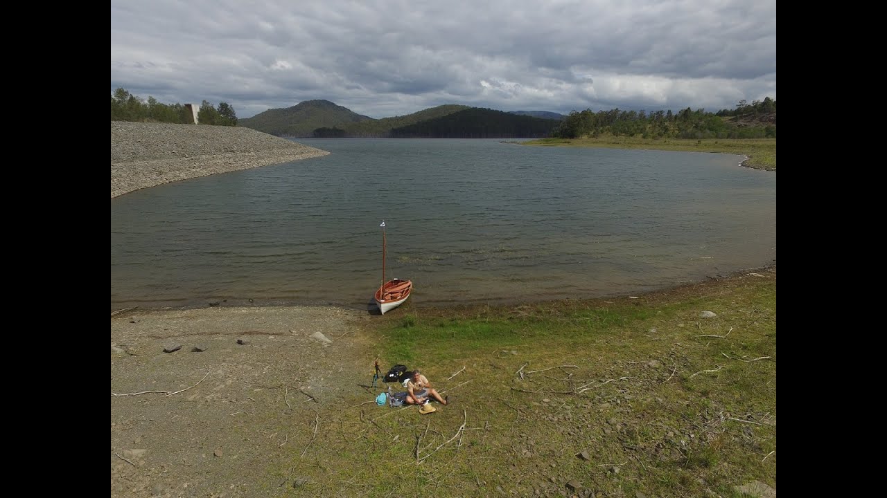 Mallard sailing dinghy   Sailing Hinze Dam  Lake Advancetown