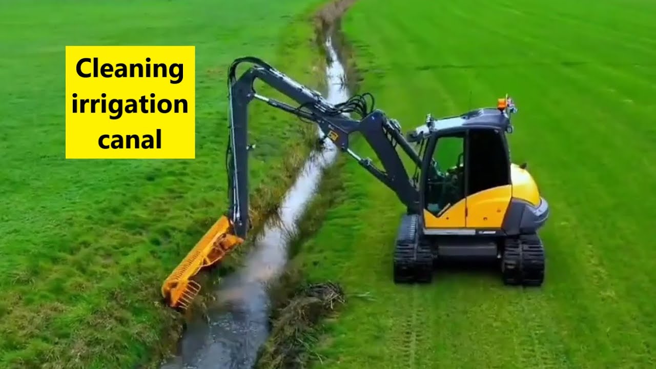 Cleaning irrigation canal