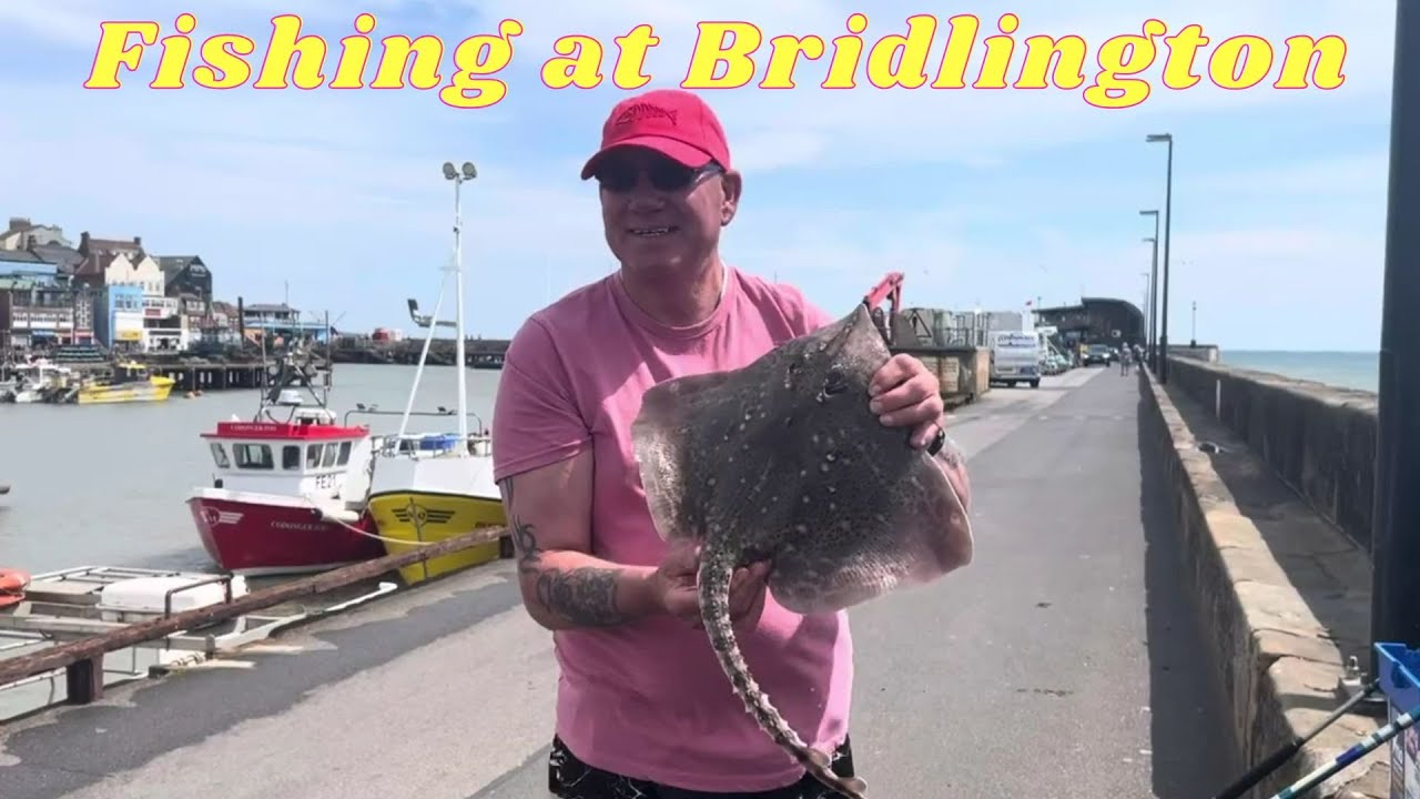 Sea Fishing UK. Glenn & Liza. Fishing at Bridlington.