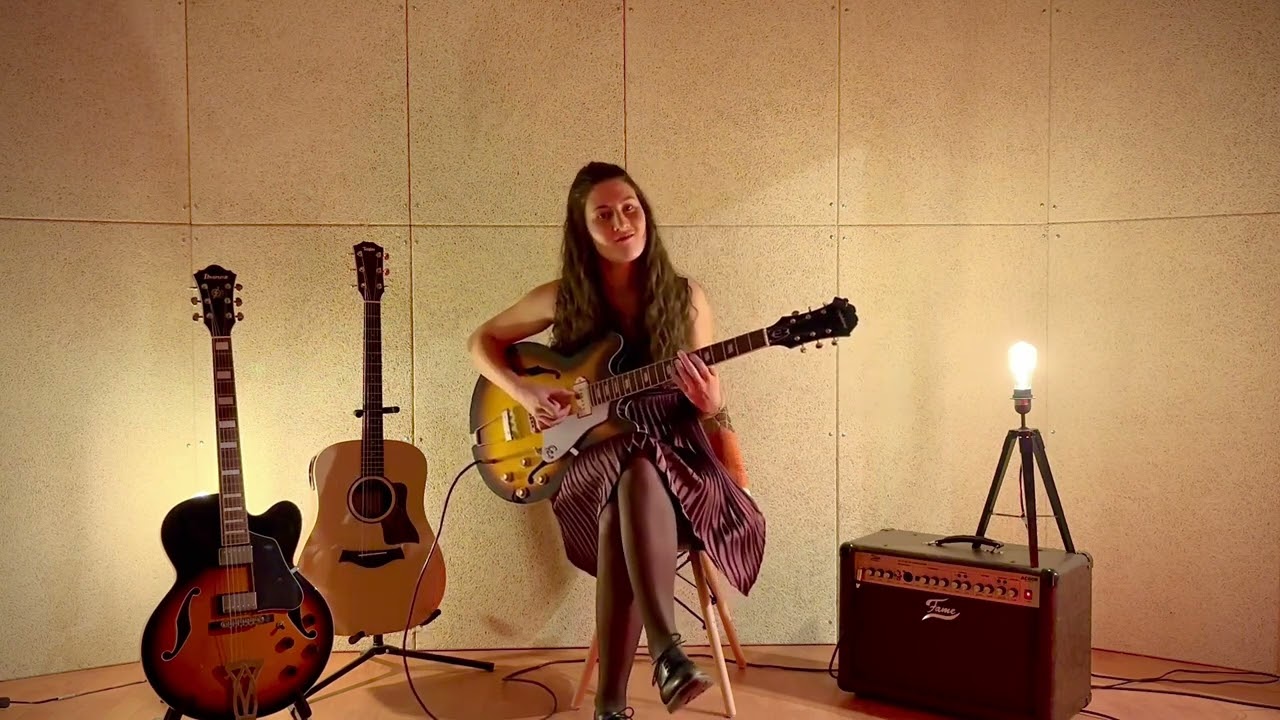Maria Karaivanova - guitar jazz standards