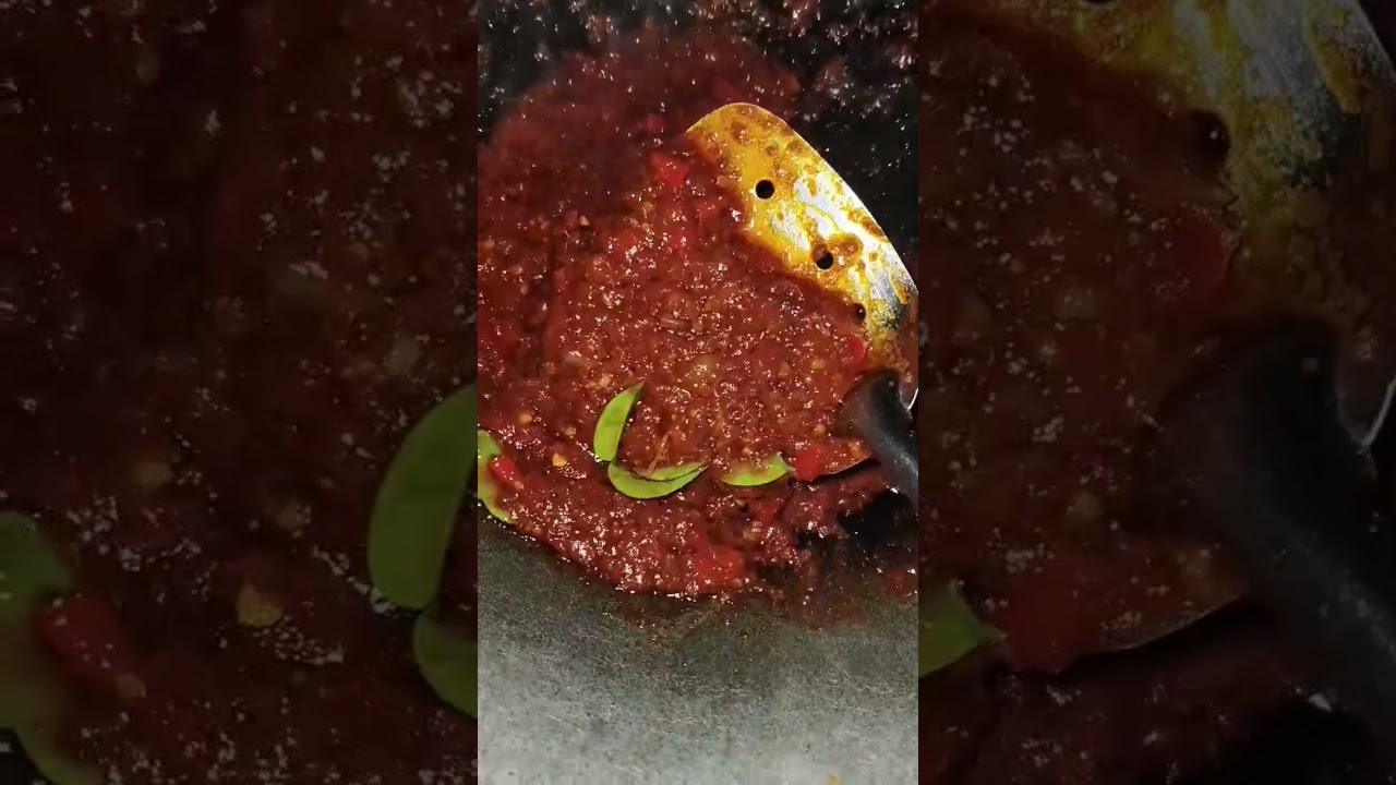 Udah laper tapi mager masak udah cobain sambal bajak dan telur dadar ini aja🤤