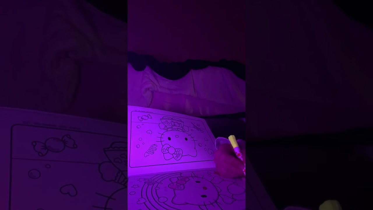 ASMR / Tapping and coloring a coloring book late at night 😴💤