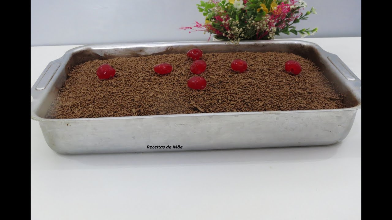 BOLO DE CHOCOLATE COM CEREJA SUPER FÁCIL