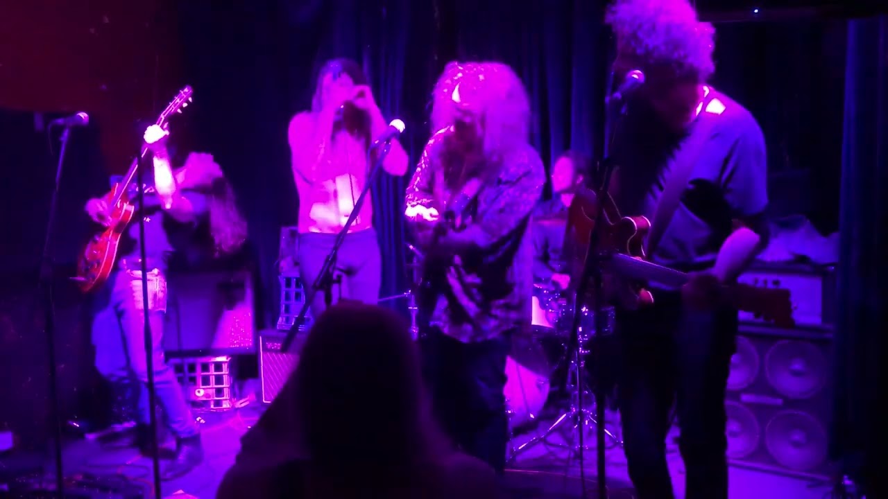 CHEEKY B - Rolling Around - @ The Old Bar, Fitzroy - 10/3/23