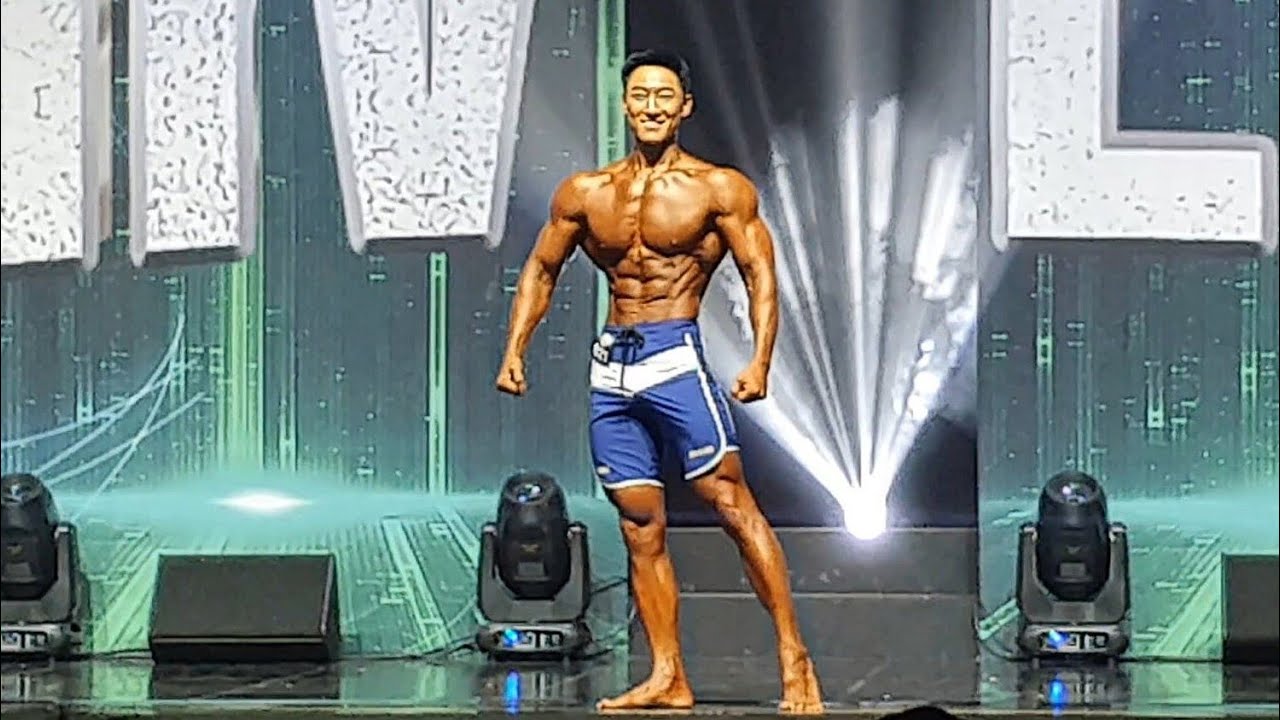내추럴 피지크 챔피언 나와라! 함뜨자!