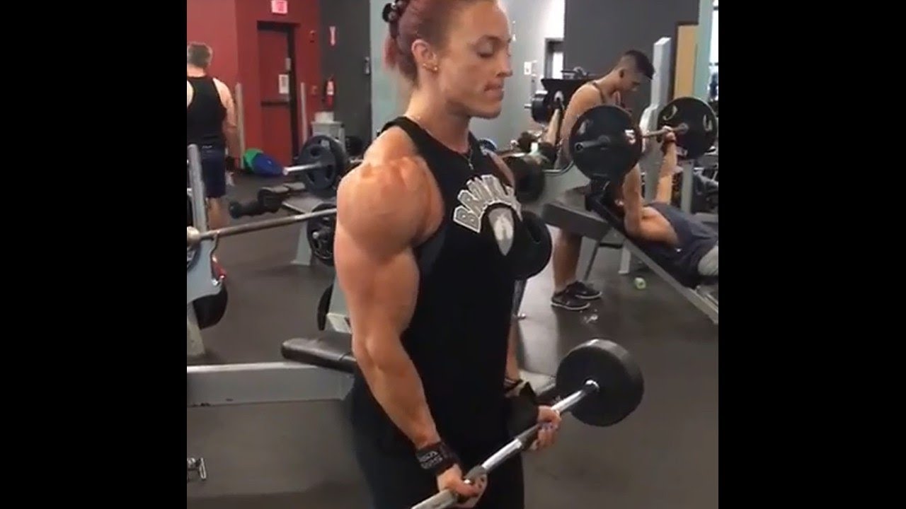 Muscle woman Katie Lee - Biceps workout