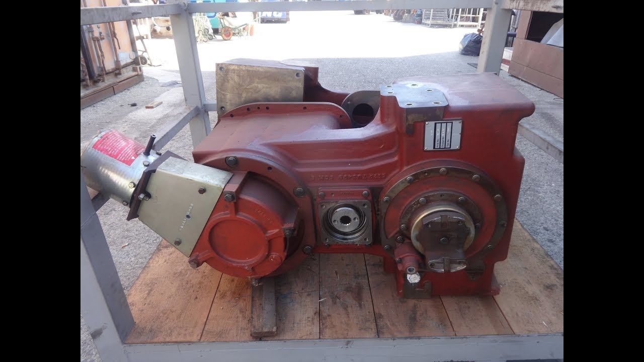 Caterpillar D25D, D30D, D350D transfer case