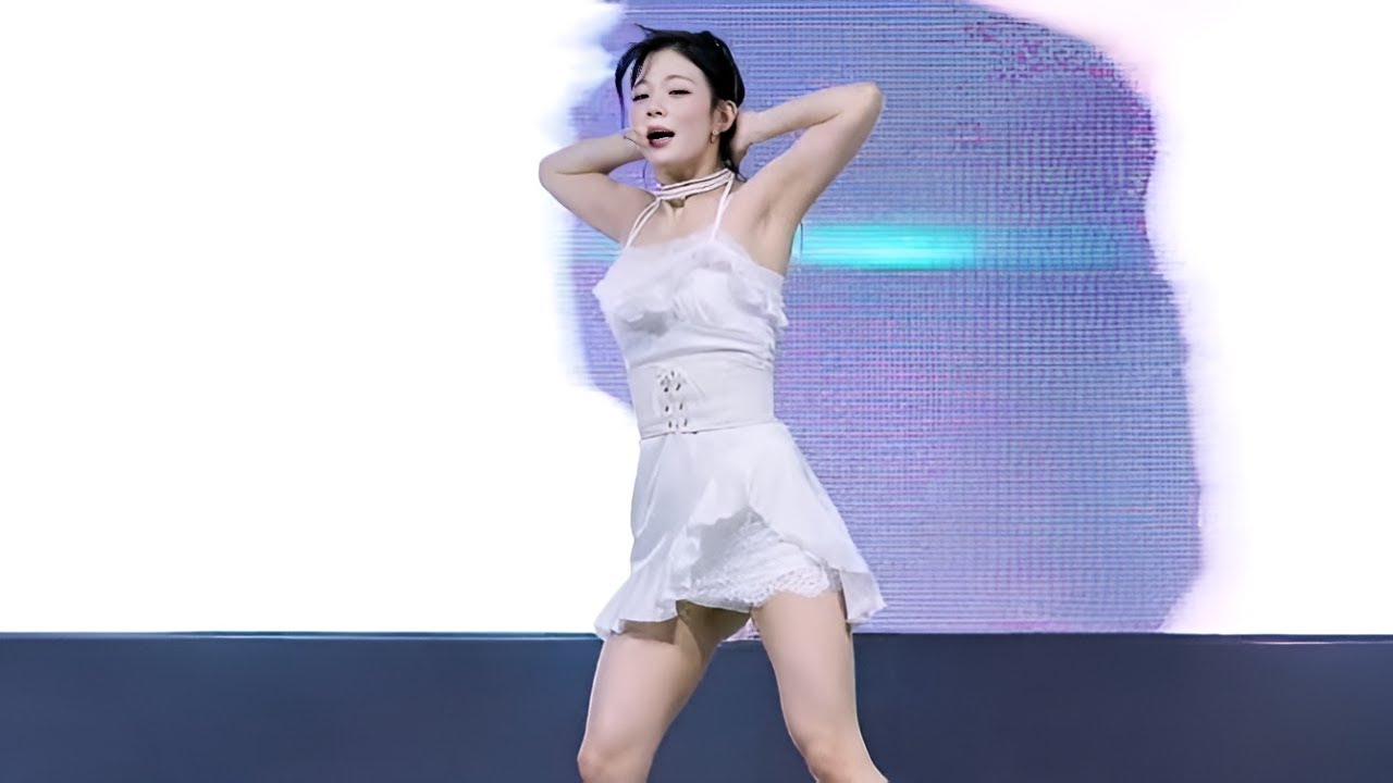 231004 프로미스나인 이채영 'WE GO' fromis_9 LEE CHAEYOUNG Fancam 직캠 @삼육대 축제 by DaftTaengk