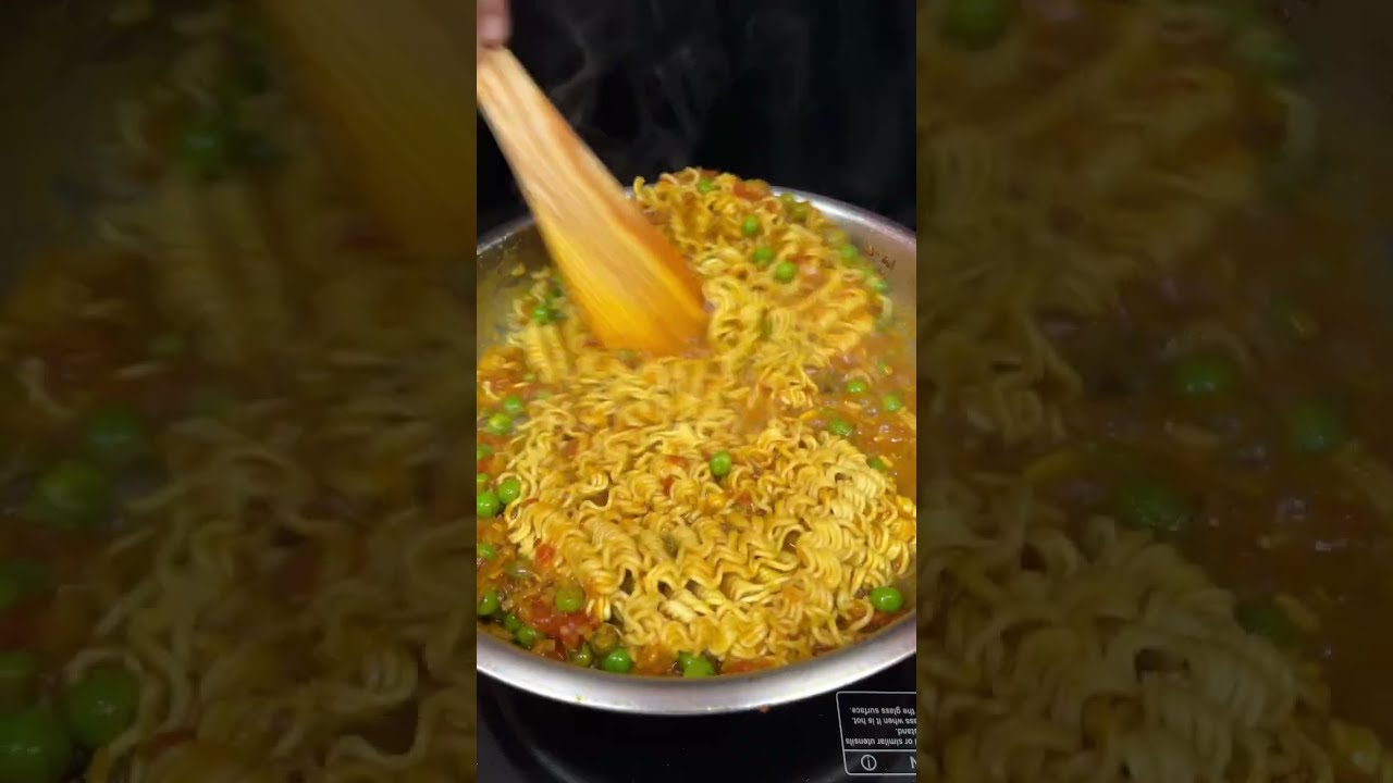 Вирусное ASMR-видео с приготовлением Maggi | Maggi за 2 минуты | Рецепт Maggi #shorts #asmrkitche...