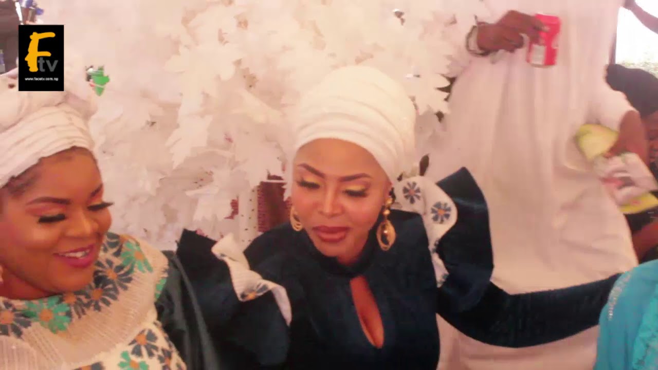 LOVELY MUSIC FOR LIZZY ANJORIN AS BOROKINNI ADINNI WITH FEMI ADEBAYO, PASUMA, MALAIKA AND FRIENDS