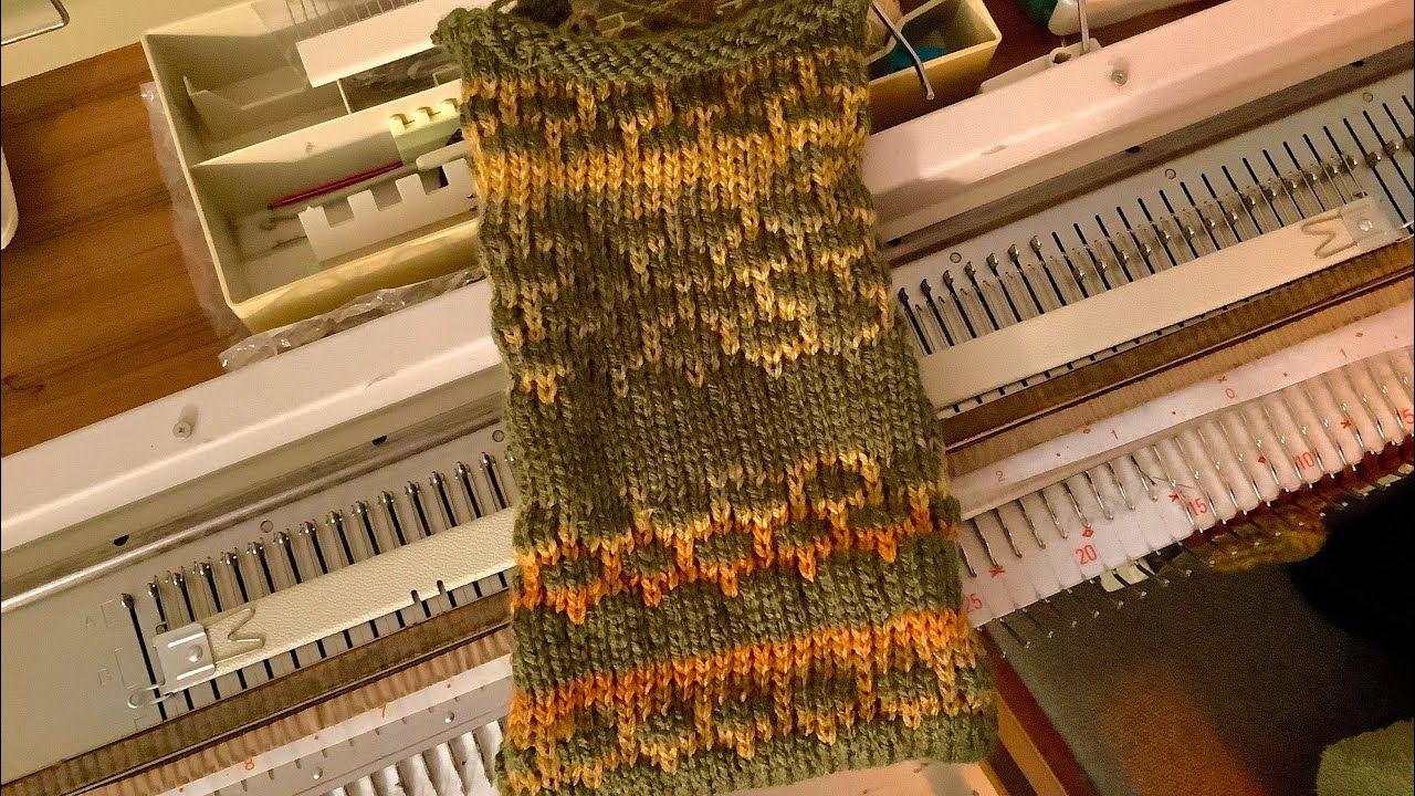 The Brother KH-230- Colour knitting With the Slip or Tuck Stitch, Chunky Knitting Machine