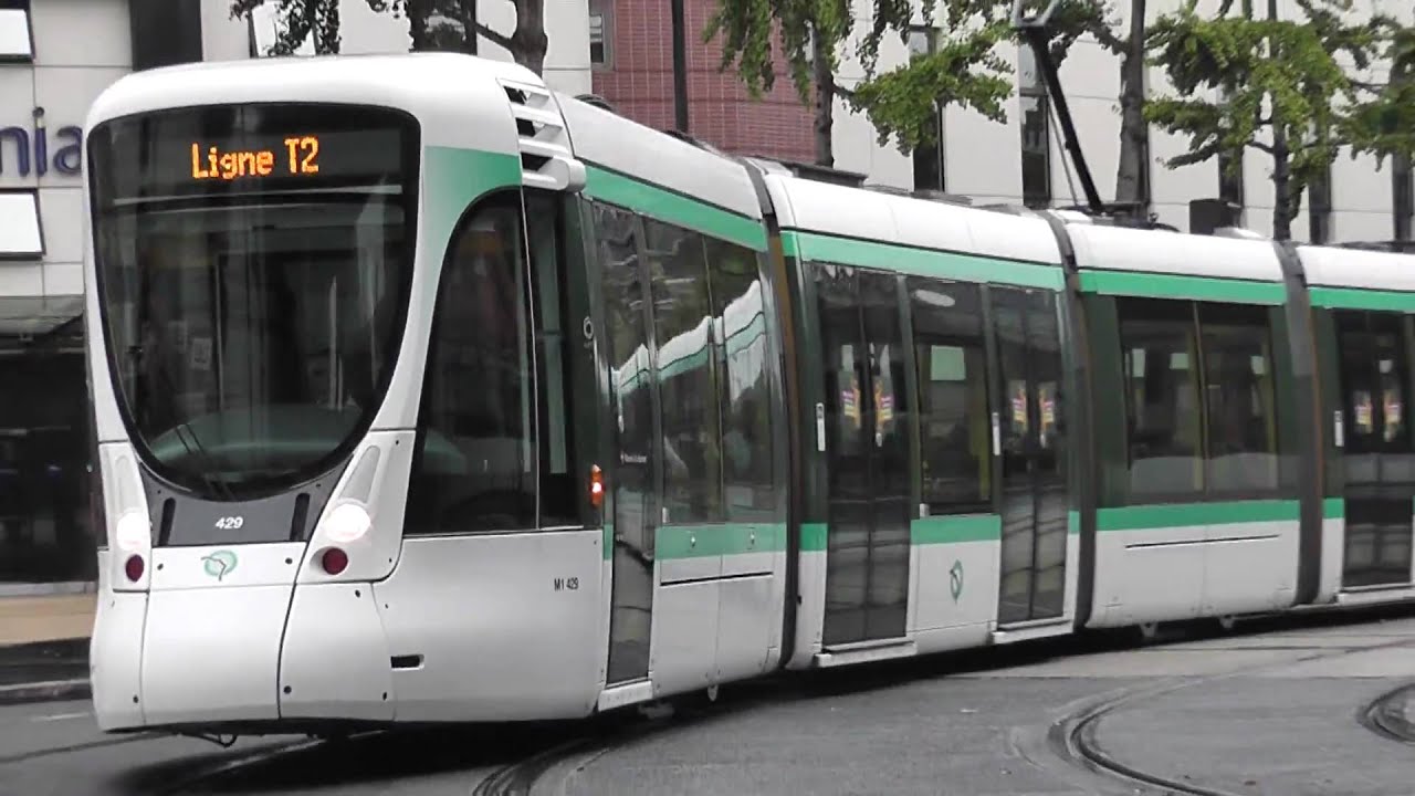 Paris Tramway T2 15/08/2010